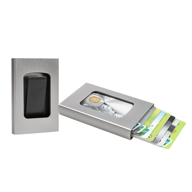 একটি RFID ব্লকিং ওয়ালেট কি মূল্যবান?